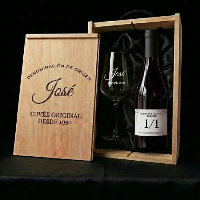 Kit DO Padre Cuvée Original caja, botella de vino tino y copa personalizada.  - Imagen 4 - Vinos personalizados
