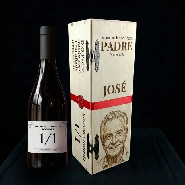 Cofre DO Padre Personalizado con Vino, Cierre en Cera y Interior Acolchado - Vino personalizado