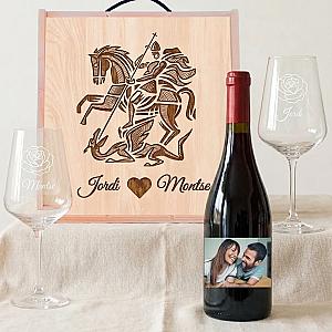 Kit "Sant Jordi" de vino regalo personalizado con caja y 2 copas. 1