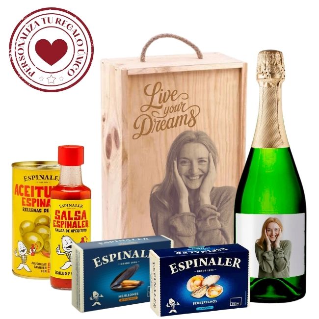 Lote nº 6  Cestas Gourmet Personalizadas  con Vino para regalar - Vino personalizado