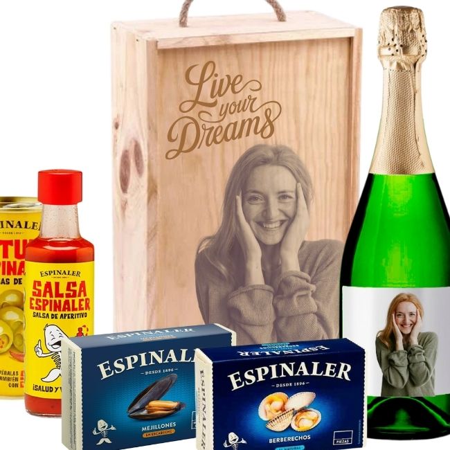 Lote nº 6  Cestas Gourmet Personalizadas  con Vino para regalar - Vista alternativa