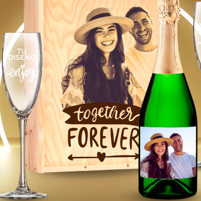 Kit de Espumoso Reserva personalizado con Caja y 2 Copas Cava - Vista alternativa