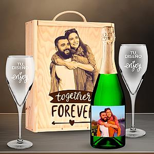 Kit de Espumoso Reserva personalizado con Caja y 2 Copas Cava Elegance 1