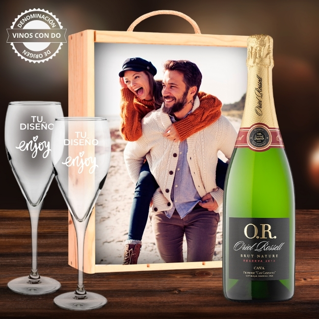 Kit de Espumoso personalizado con caja y 2 copas – DO Cava - Vino personalizado